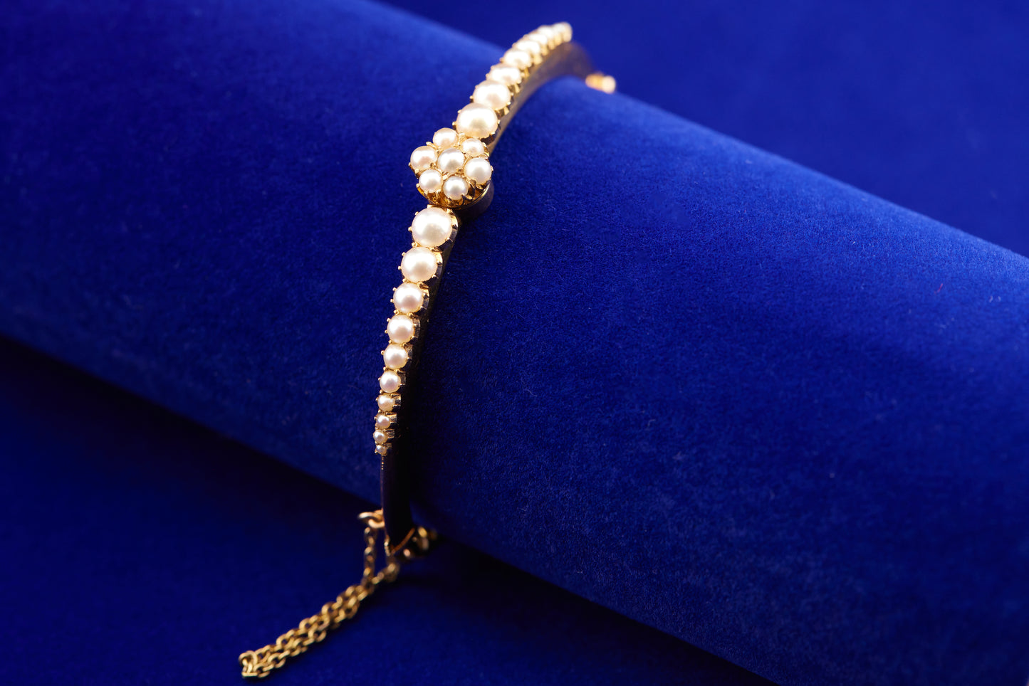 Pearl Bracelet with Curb Link Back
