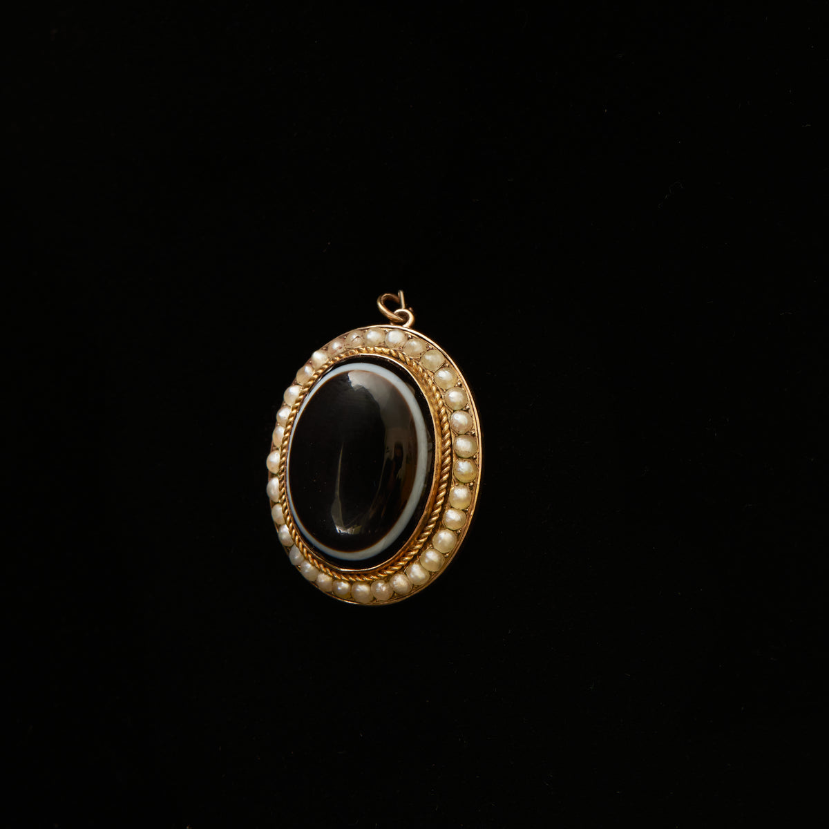 Pear Panded Banded Agate and Pearl Pendant – Third Act Vintage